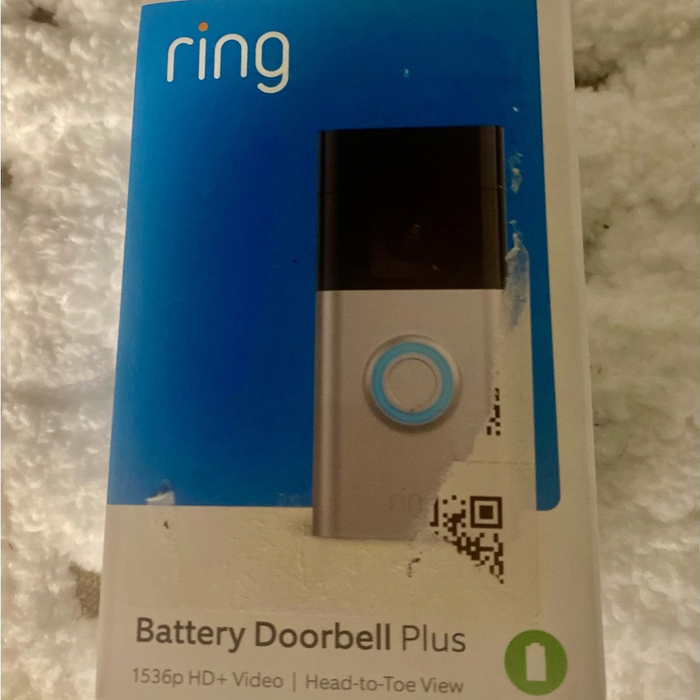 Ring Battery Doorbell Plus in Silver and Black (New-opened box)